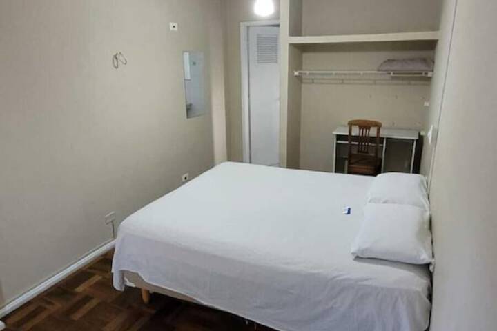 Room 16 of 36