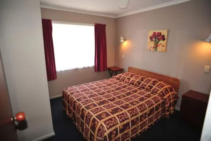 Room 9 of 53