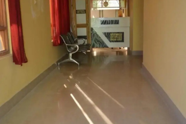 Room 10 of 17