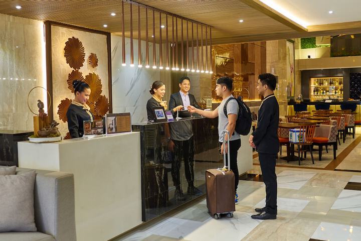 J7 Hotel Iloilo
