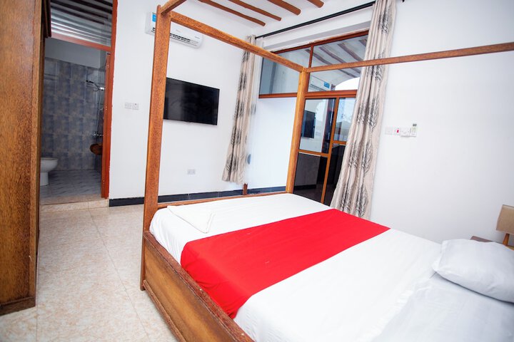 Room 8 of 49