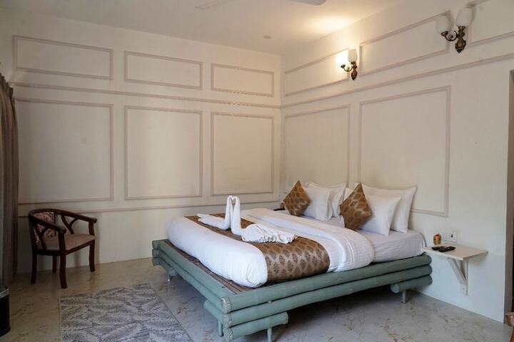 Room 6 of 22