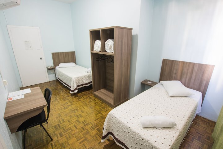 Room 14 of 20