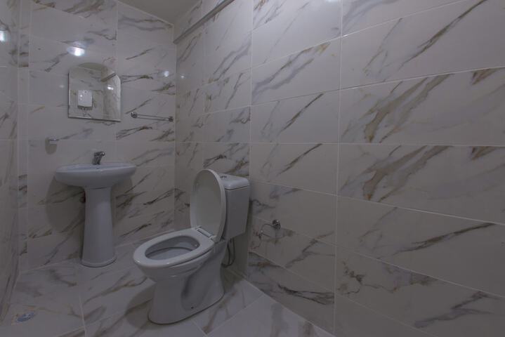 Room 16 of 25