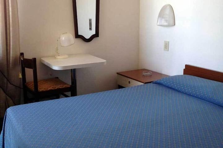Room 20 of 48