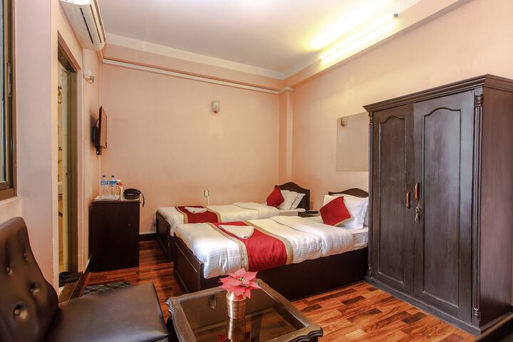 Room 30 of 161