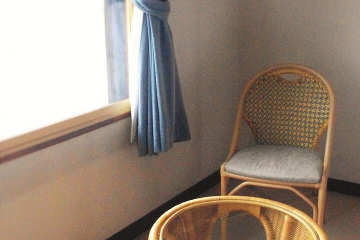 Room 30 of 97