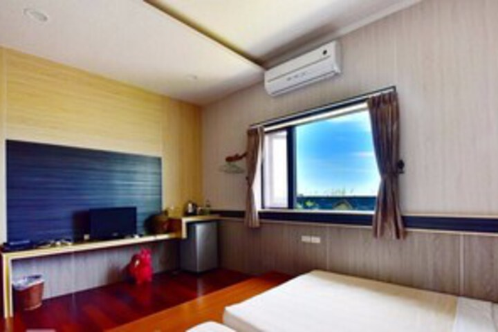 Room 26 of 28