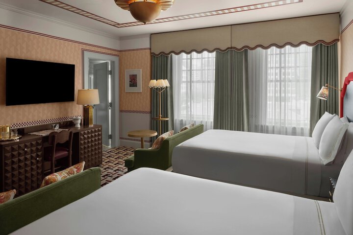Room 27 of 81