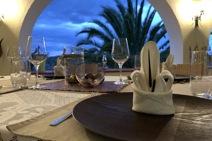 Dining 8 of 34