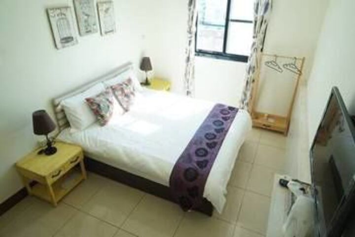 Room 7 of 17