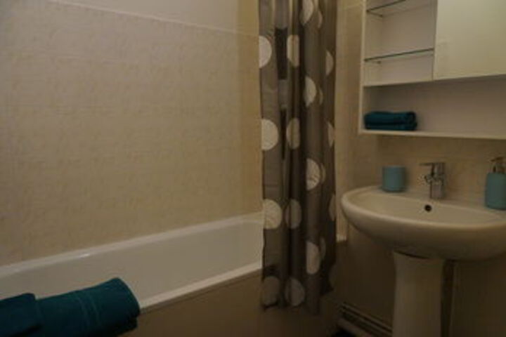 Room 5 of 85