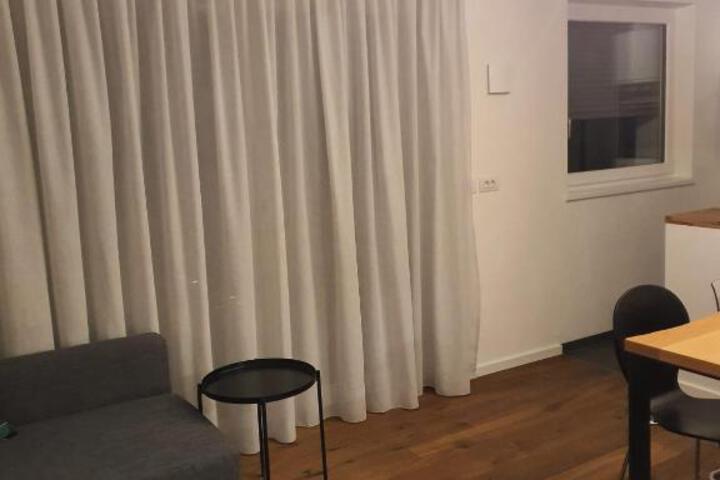 Room 5 of 12
