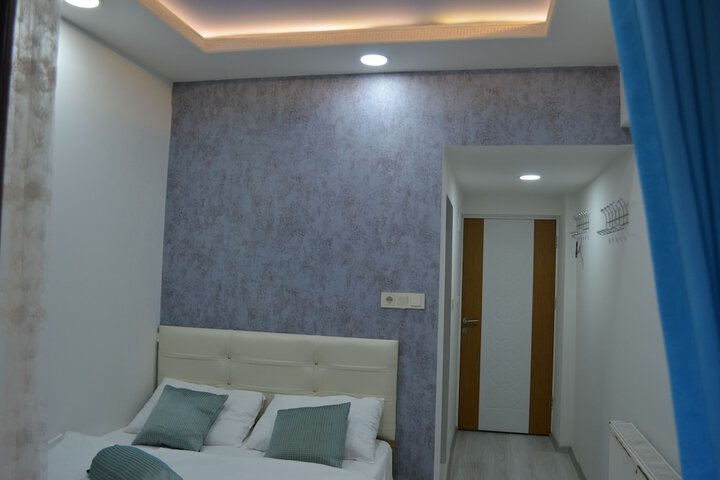 Room 29 of 61