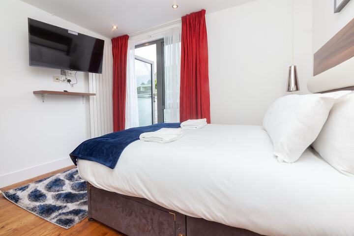 Room 42 of 67