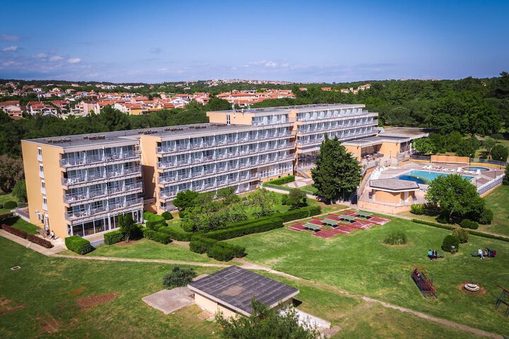 Hotel 87 of 91