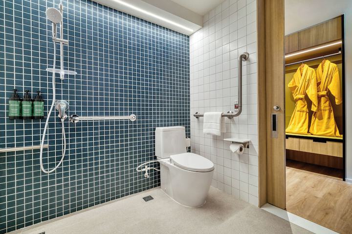 Room amenity