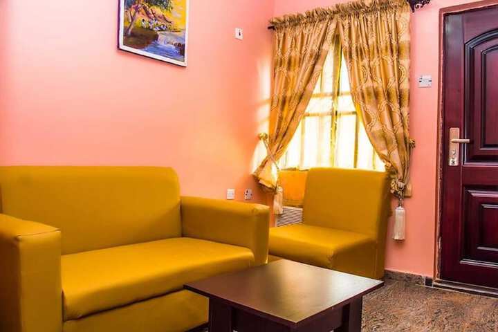 Room 8 of 25