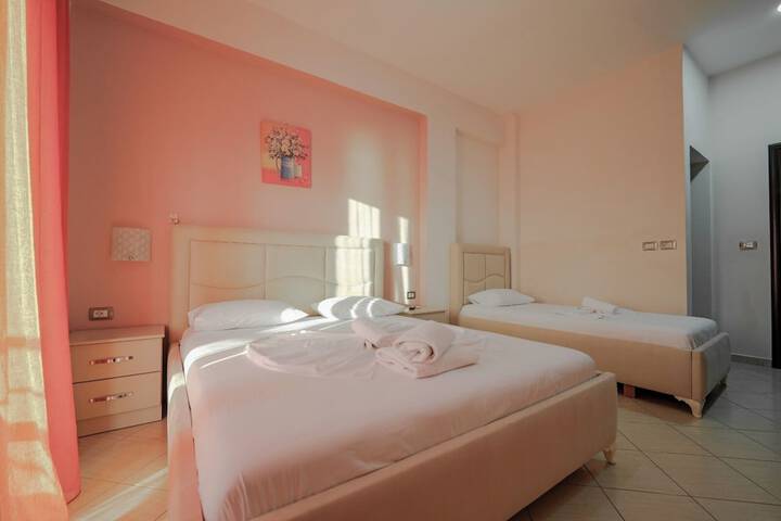 Room 25 of 66