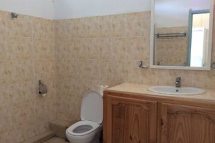 Room 3 of 34