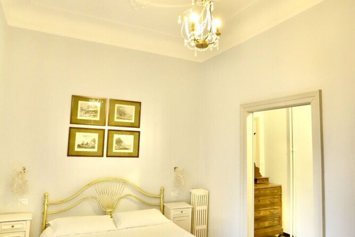 Room 38 of 93