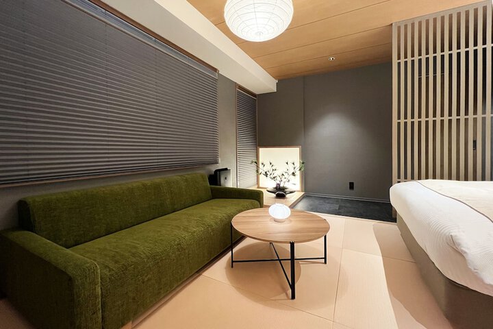 Room 30 of 74