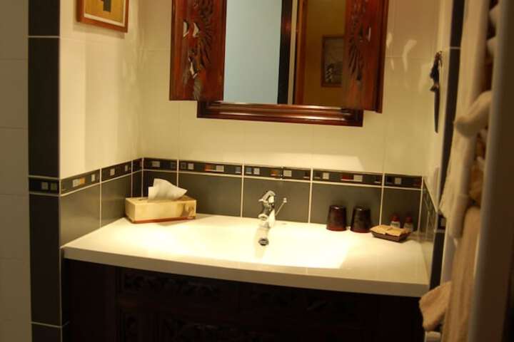 Room 12 of 23