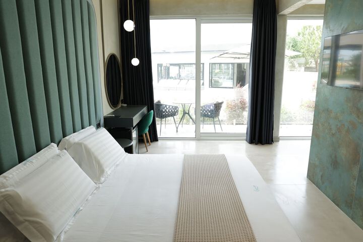 Room 2 of 88