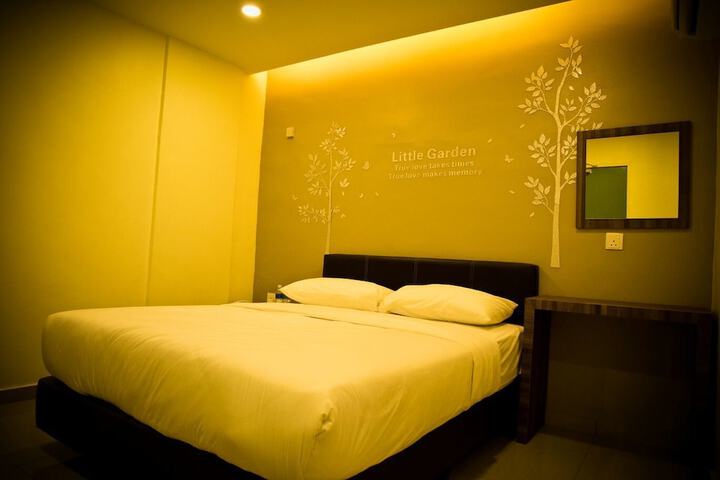 Room 18 of 51