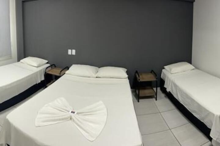 Room 5 of 11