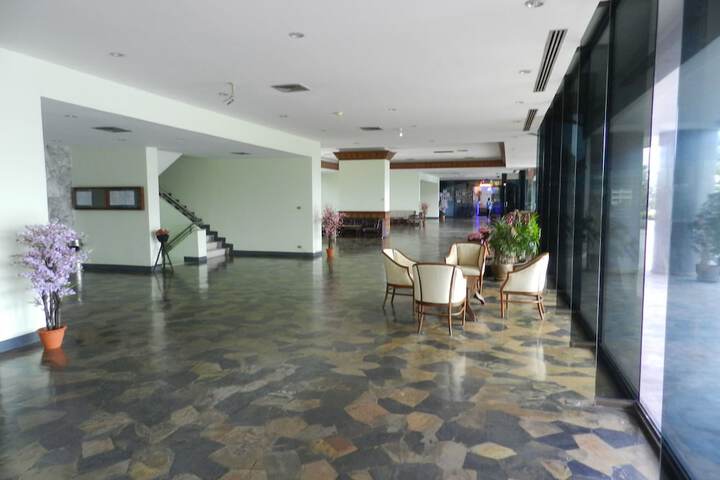Hotel Interior 4 of 259