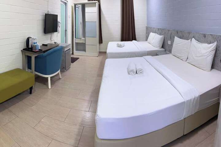 Room 33 of 129