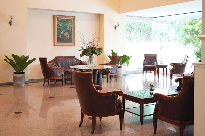Hotel Lobby