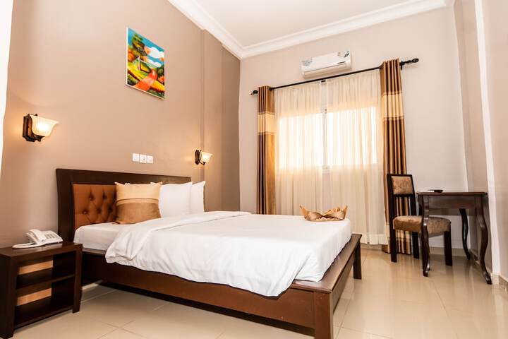 Room 20 of 42