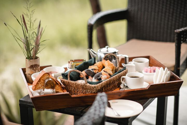Breakfast/Coffee Service 18 of 25