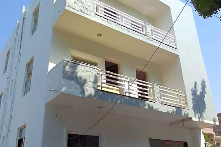 Hotel Rajvanshi by WB Inn