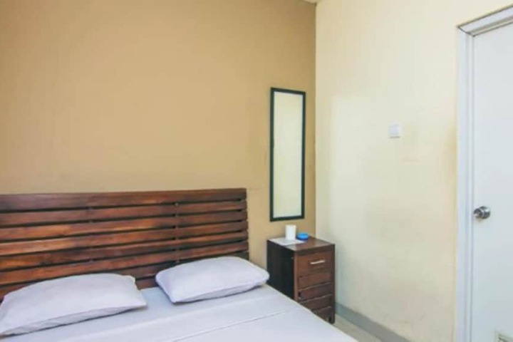 Room 19 of 32