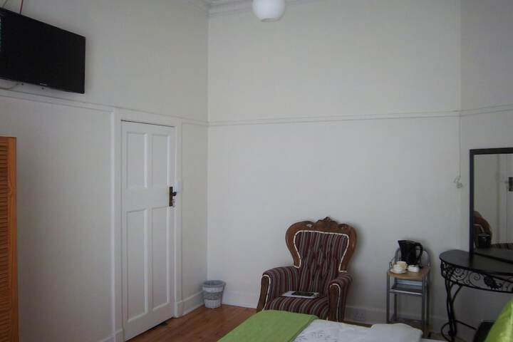 Room 17 of 55
