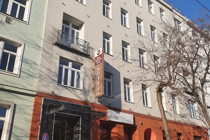 Hotel 63 of 63