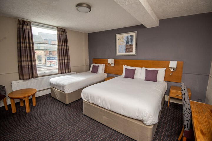 Room 21 of 36