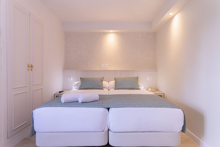 Room 14 of 87