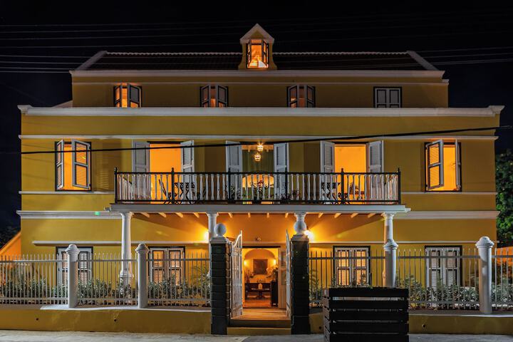 Hotel 78 of 79
