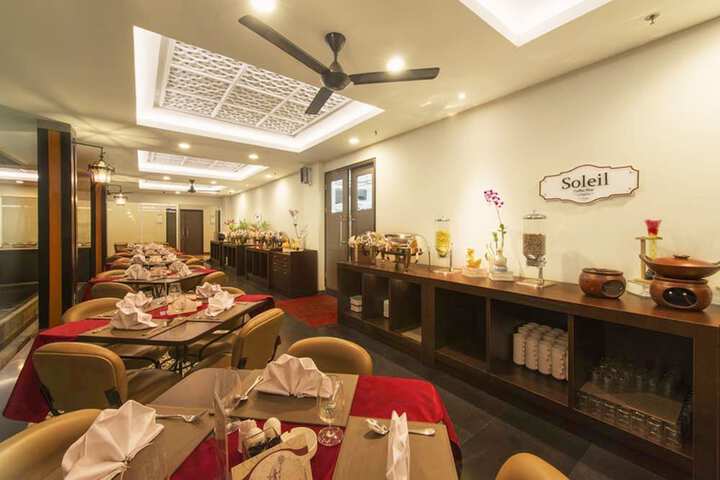 Dining Photos