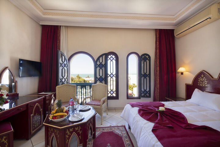 Room 10 of 49