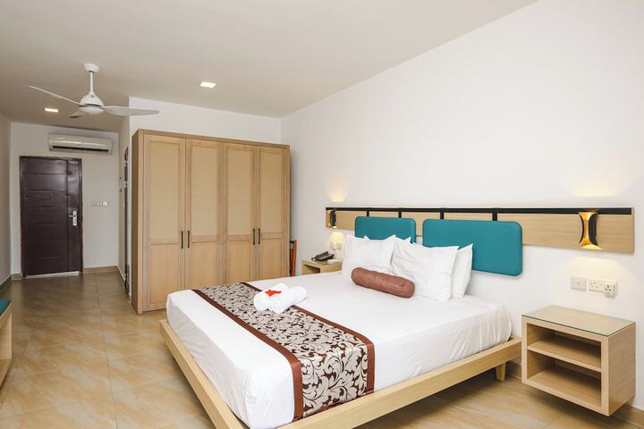 Room 16 of 127