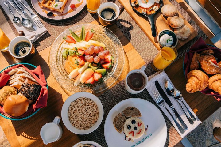 Breakfast/Coffee Service 102 of 195