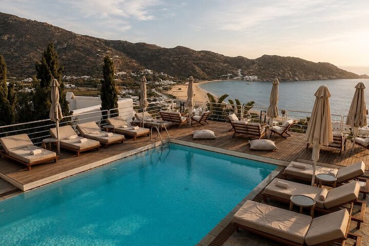 Pools & Facilities
