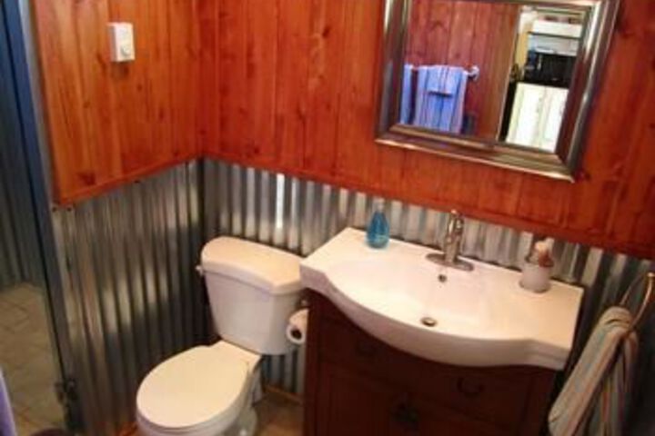Room 2 of 37