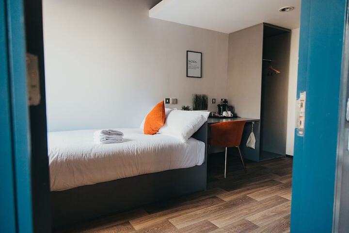 Room 10 of 56
