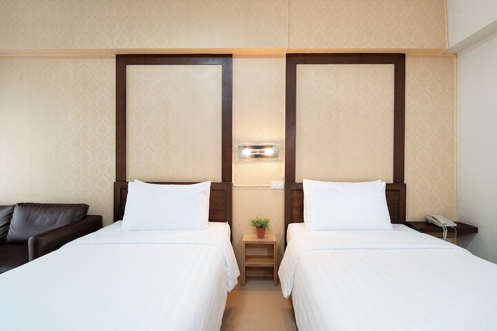Room 10 of 67